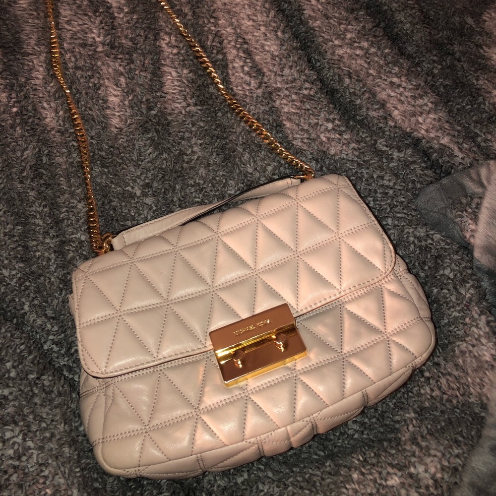 MK Sloan Large Quilted Leather Shoulder Bag - Picture 1 of 5